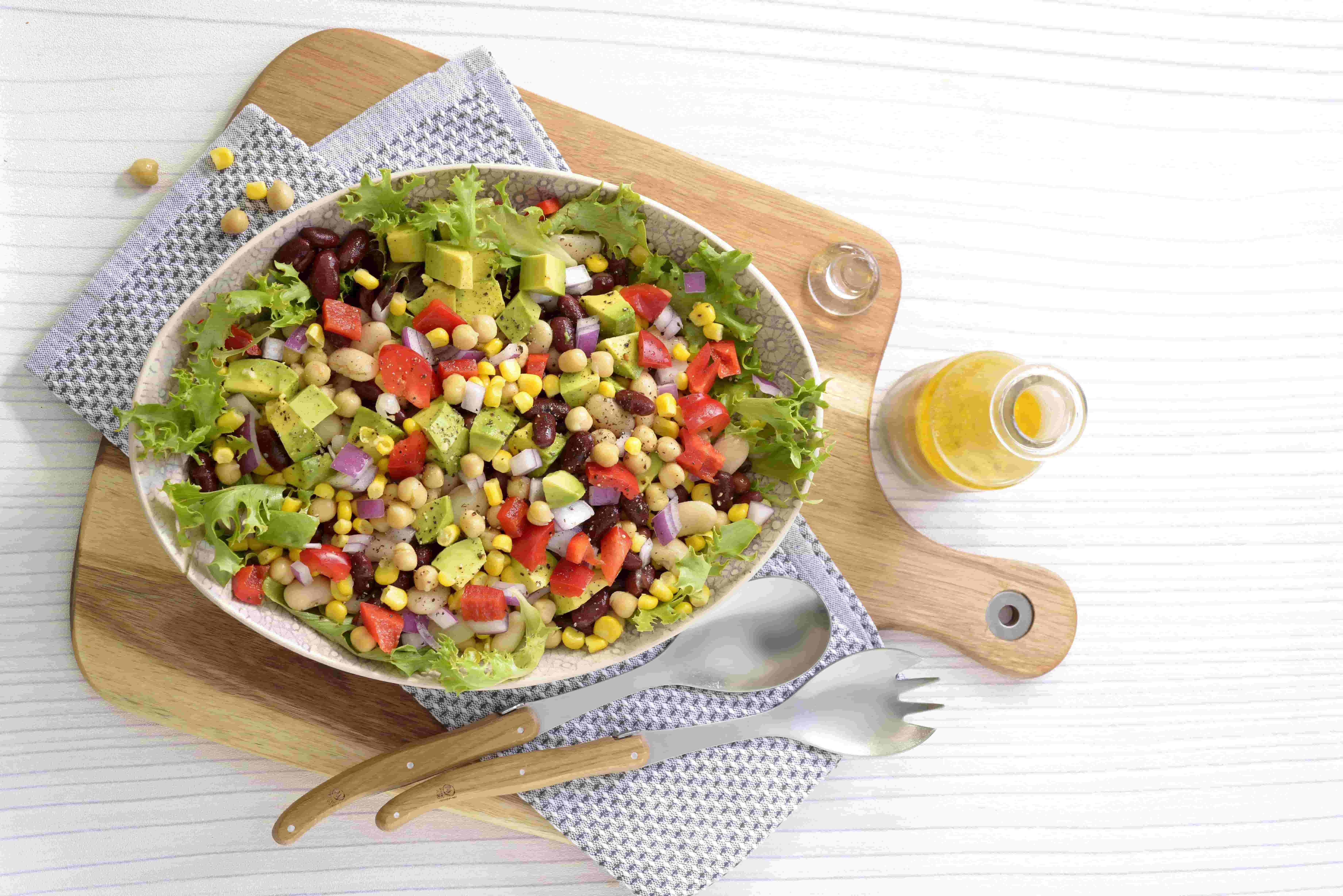 koo-mixed-beans-chickpeas-and-avocado-salad