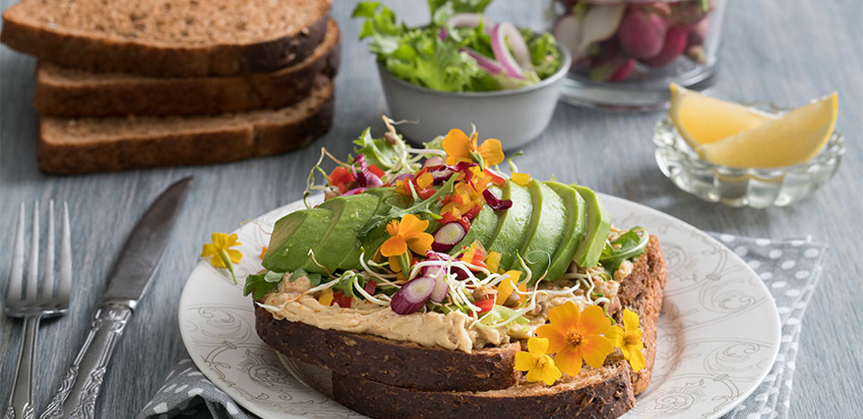 Hearty Hummus Salad Sandwich